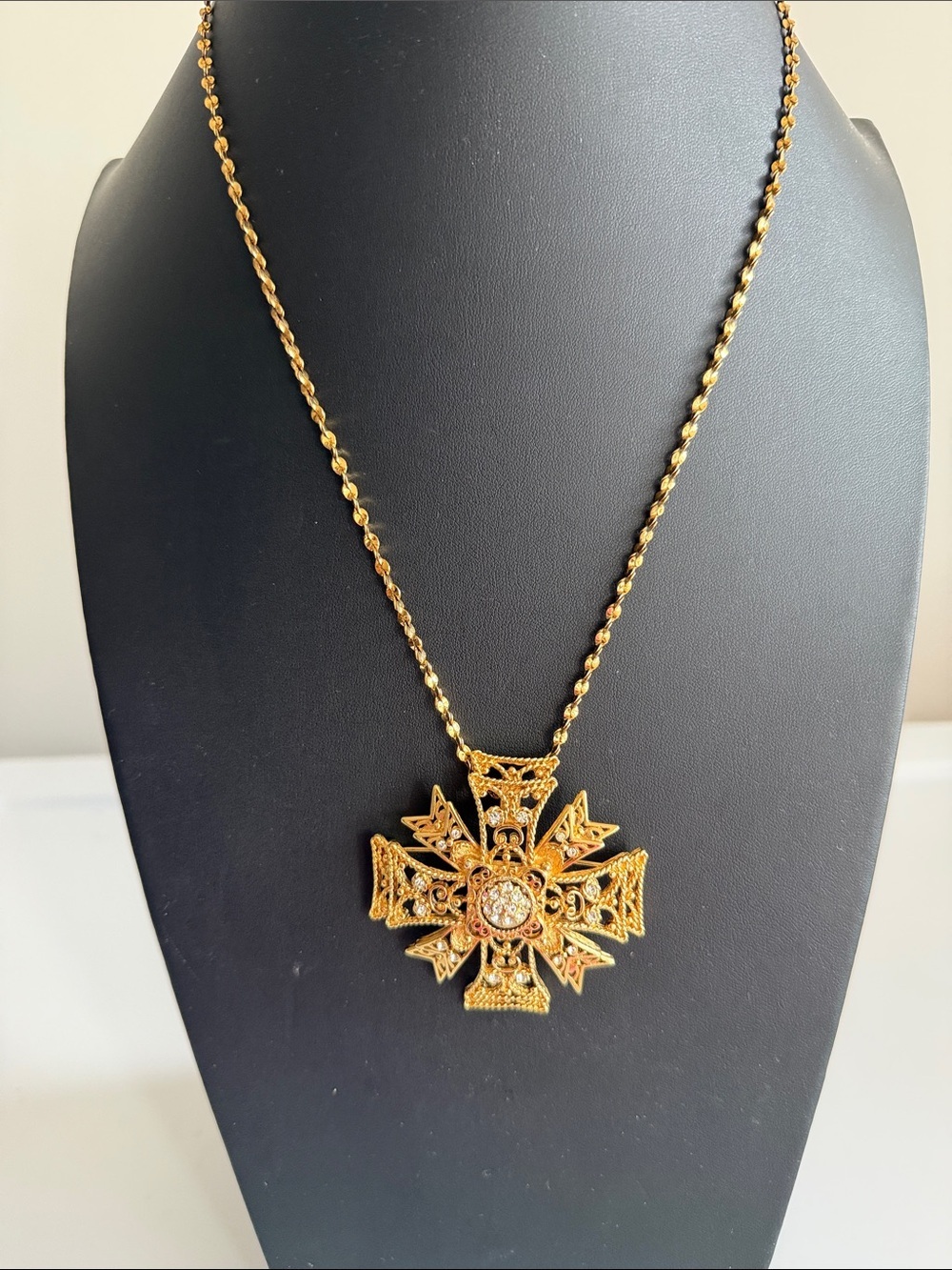 KJL Vintage ‘70’s Gold Tone Maltese Cross Pin Brooch Pendant Necklace. Signed.